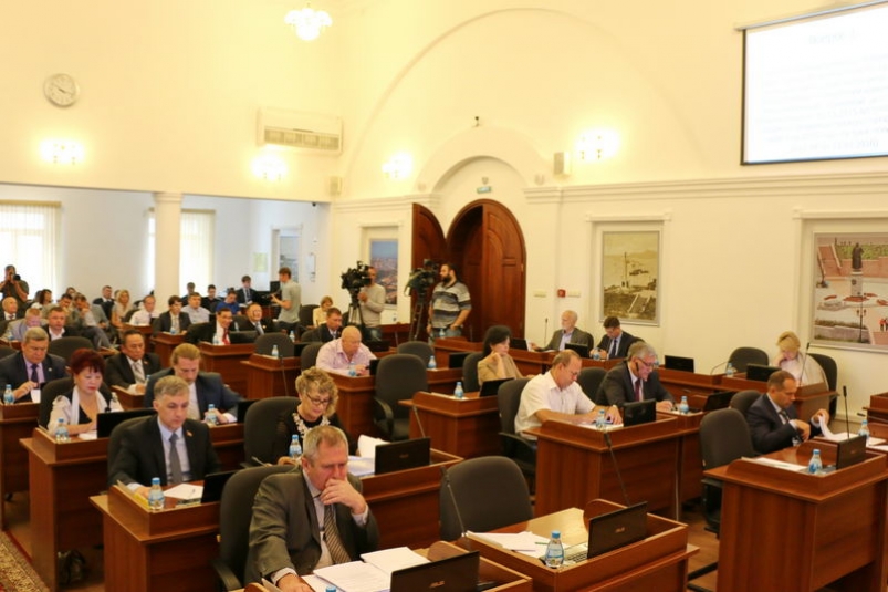 Заседание Думы Владивостока Андрей Дьячихин, пресс-служба Думы Владивостока