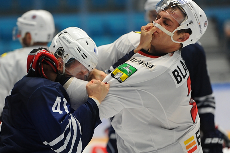 Матч "Адмирала" и "Металлурга" пресс-служба ХК "Адмирал"