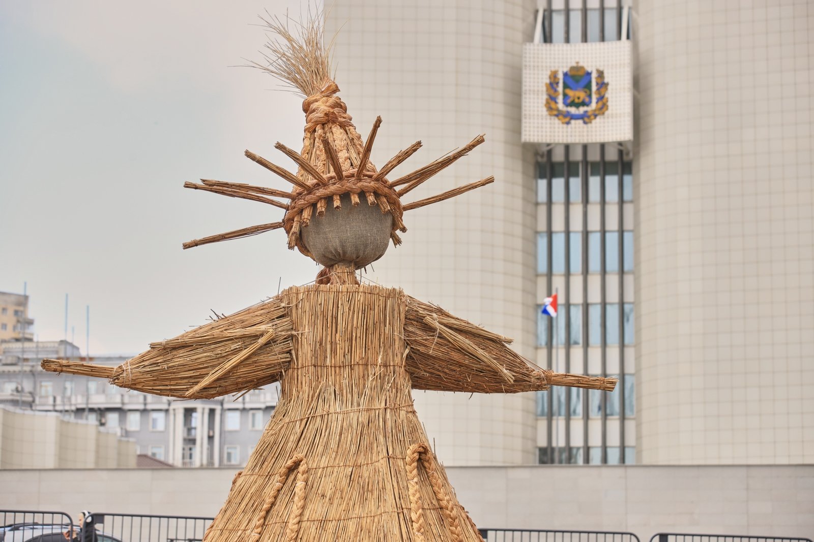 Боксерша из Ангарска вернулась в шоу "Титаны" и прошла в пятый тур