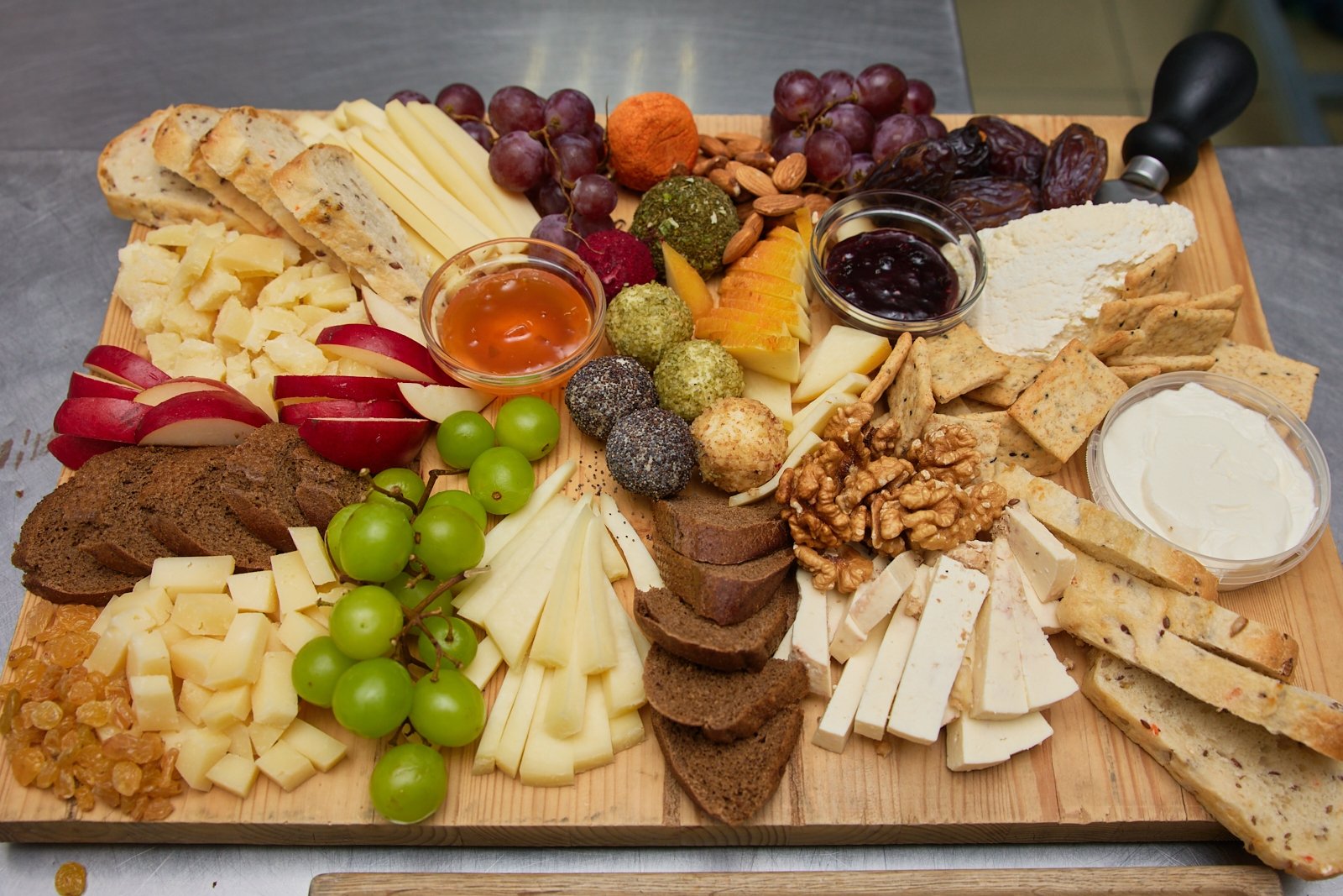 "Будущее литературы - за большими проектами Дальнего Востока и космонавтикой"