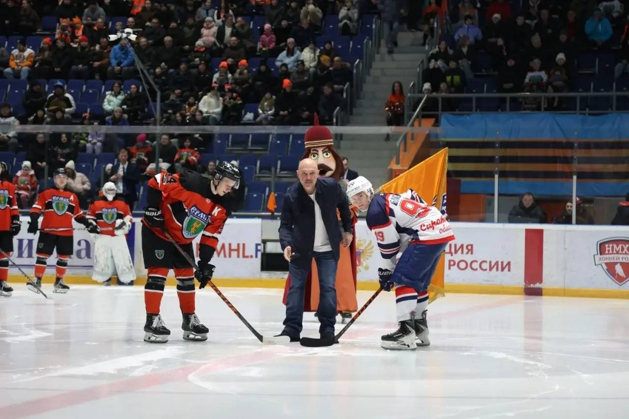 Боксерша из Ангарска вернулась в шоу "Титаны" и прошла в пятый тур