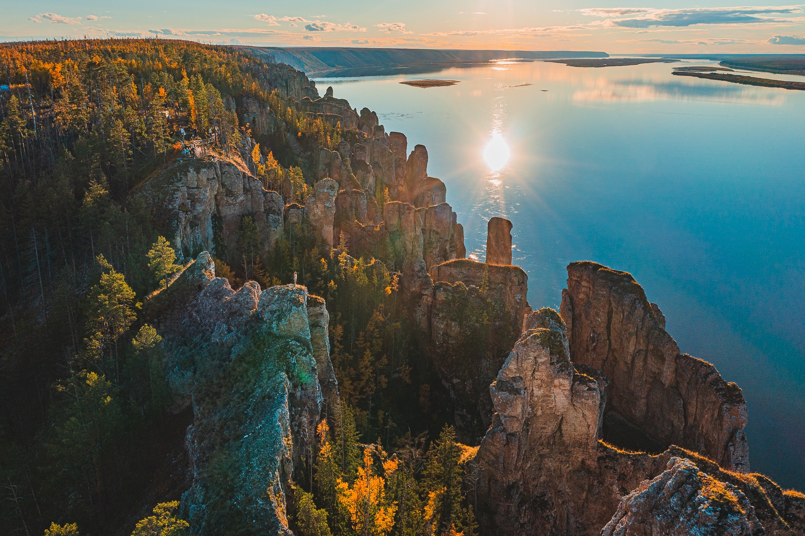 "Будущее литературы - за большими проектами Дальнего Востока и космонавтикой"