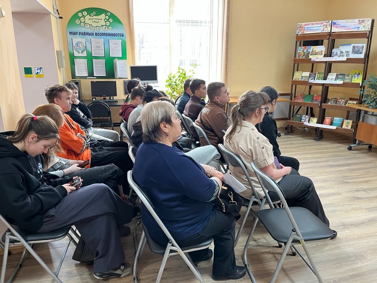 Школьники, стратеги и камни: в Уссурийске растет поколение керлингистов