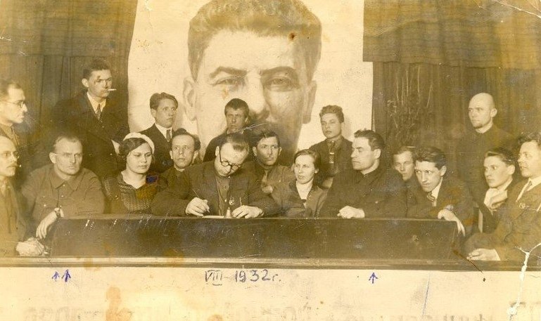 Делегаты конференции Союза воинствующих безбожников goskatalog.ru