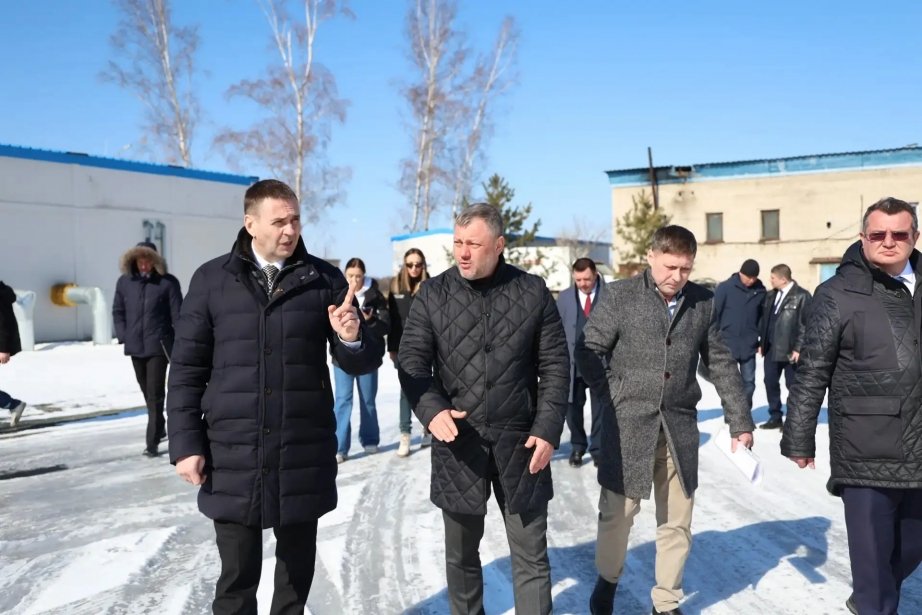 Дмитрий Демешин  осмотрел работу нового подземного водозабора в городе Бикин Антон Шевченко