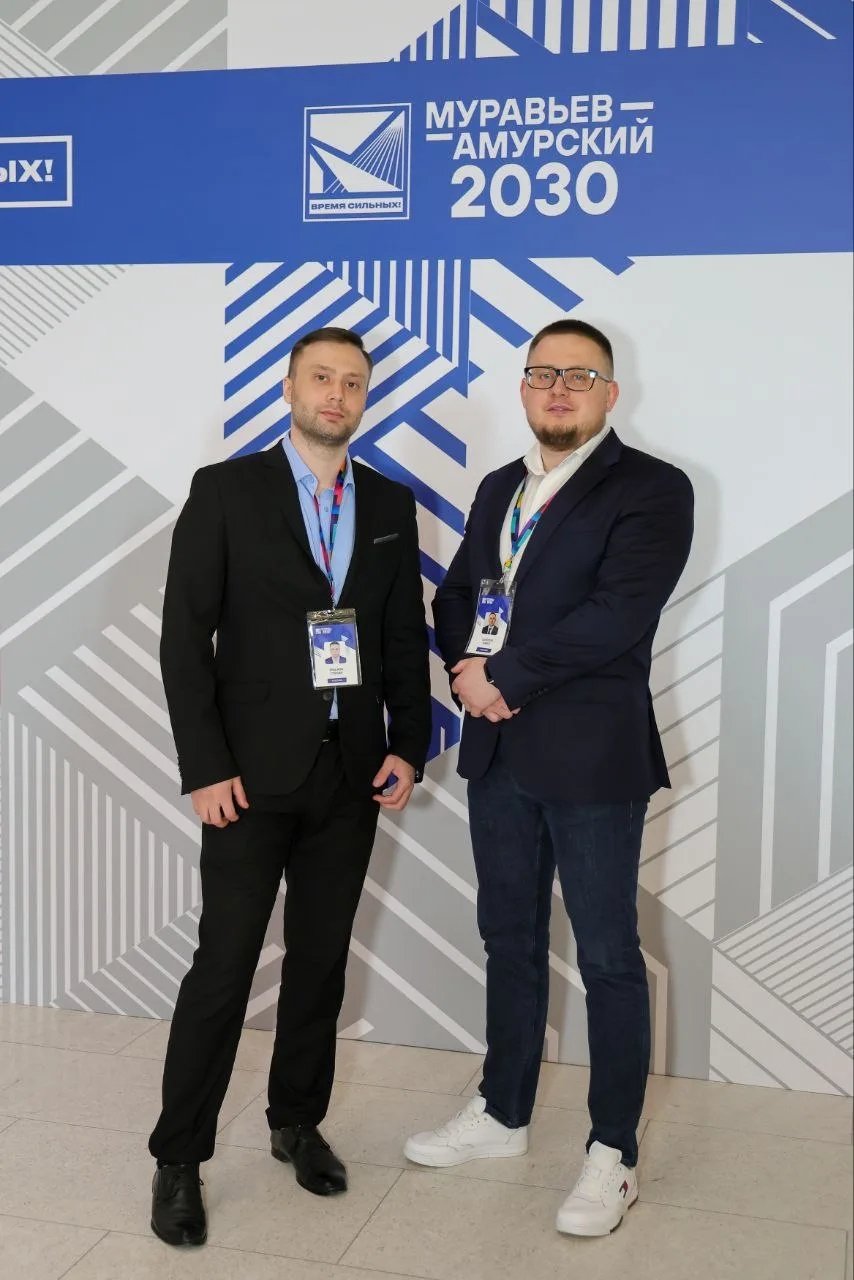 Павел Соколов (справа) и  Степан Краснов (слева) предоставлено П. Соколовым