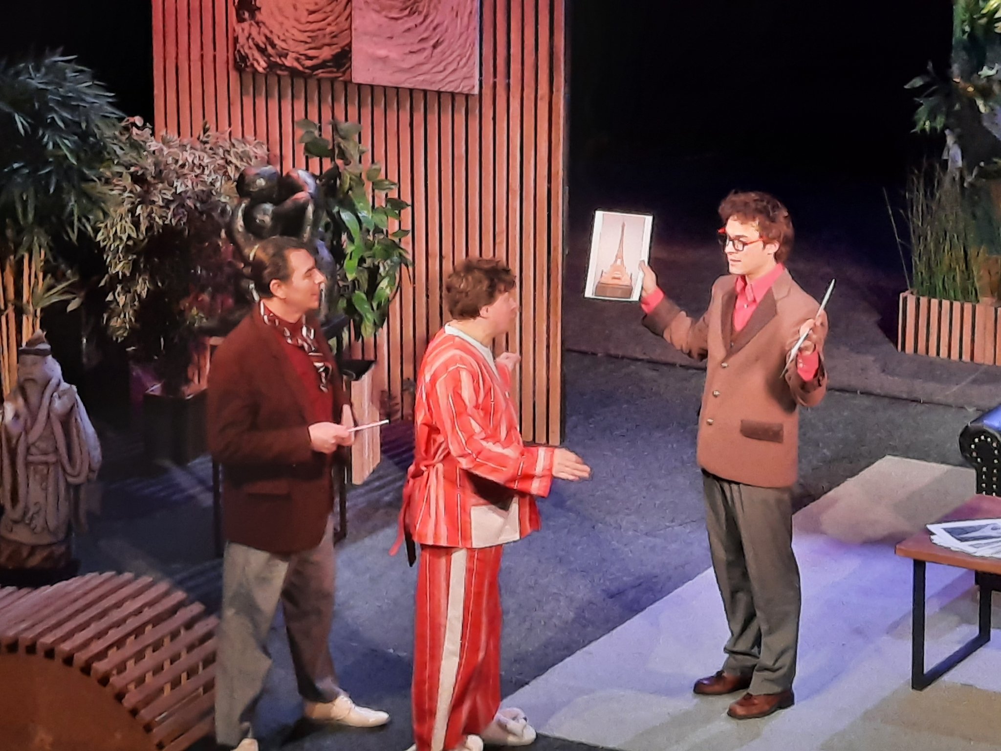 Искренность и драма: гастроли Мирнинского театра в Якутске ИА YakutiaMedia