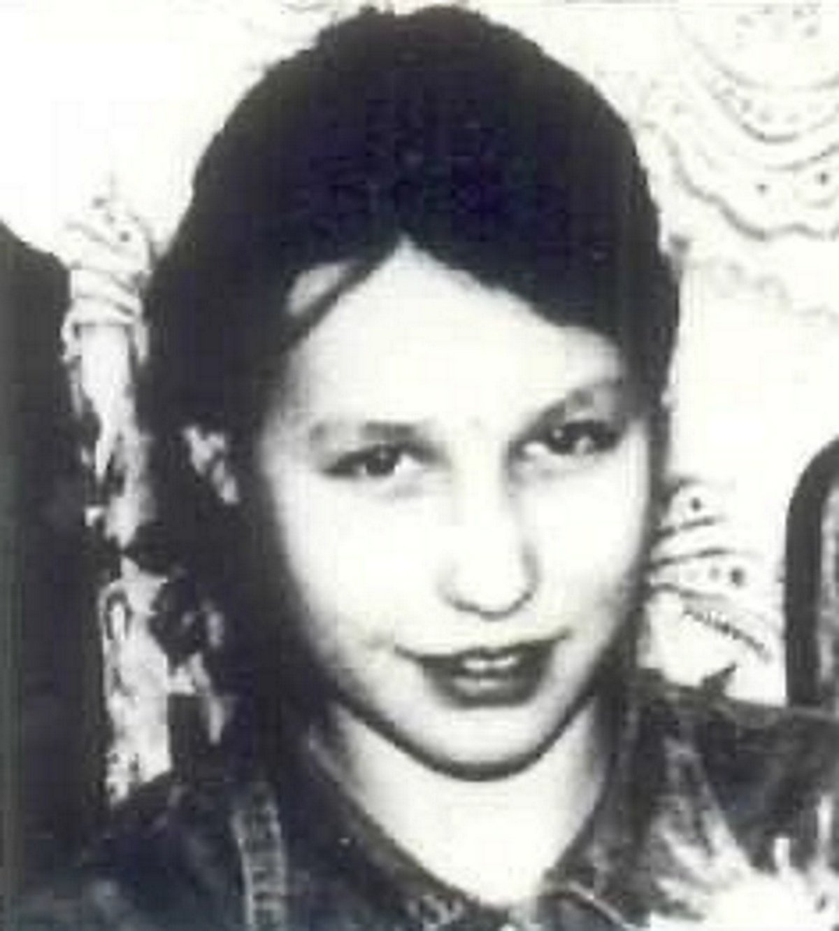 В Магаданской области разыскивают Алину Карпову, пропавшую 20 лет назад СУ СК РФ по Магаданской области