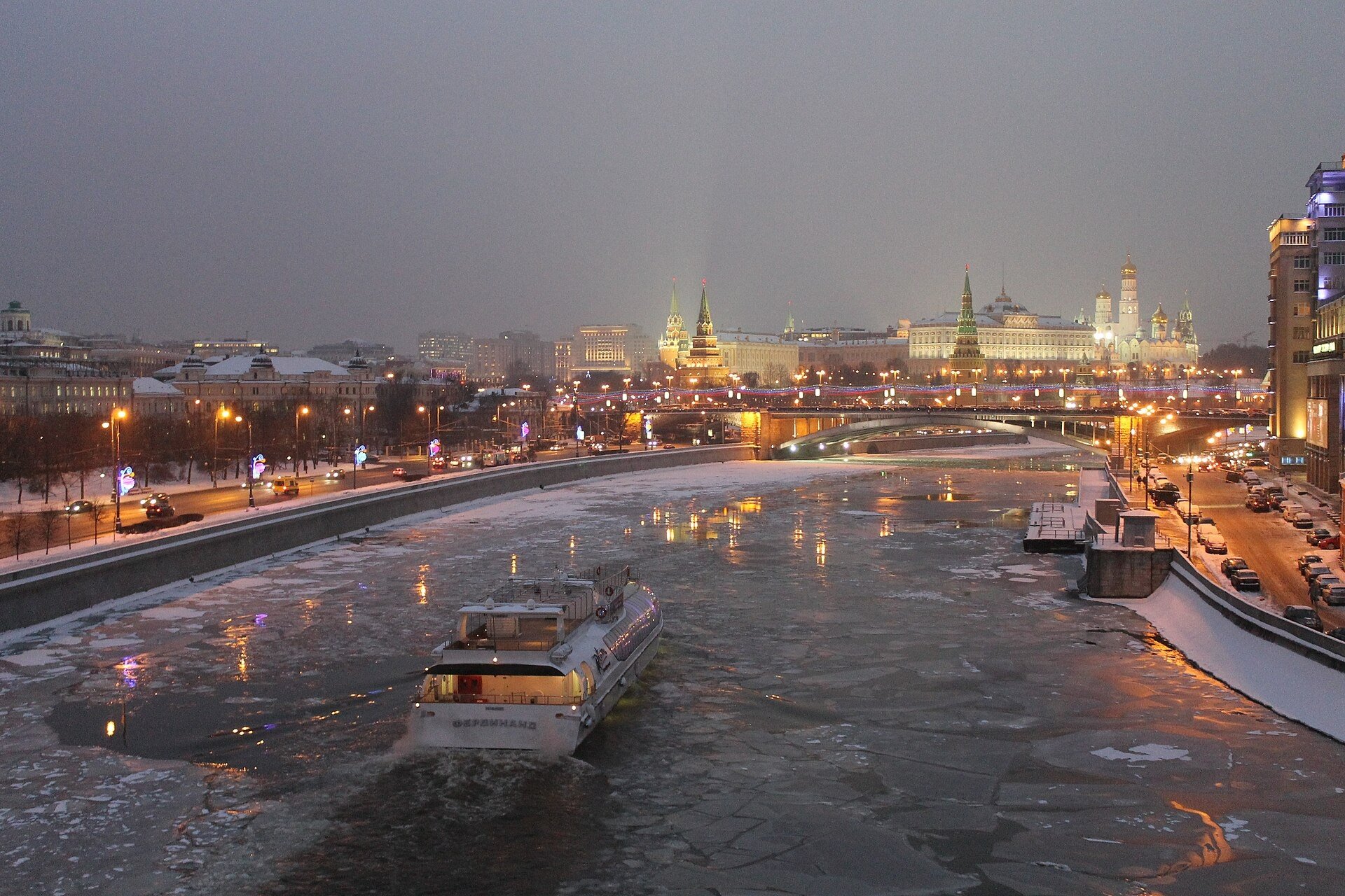 Москва-река commons.wikimedia.org