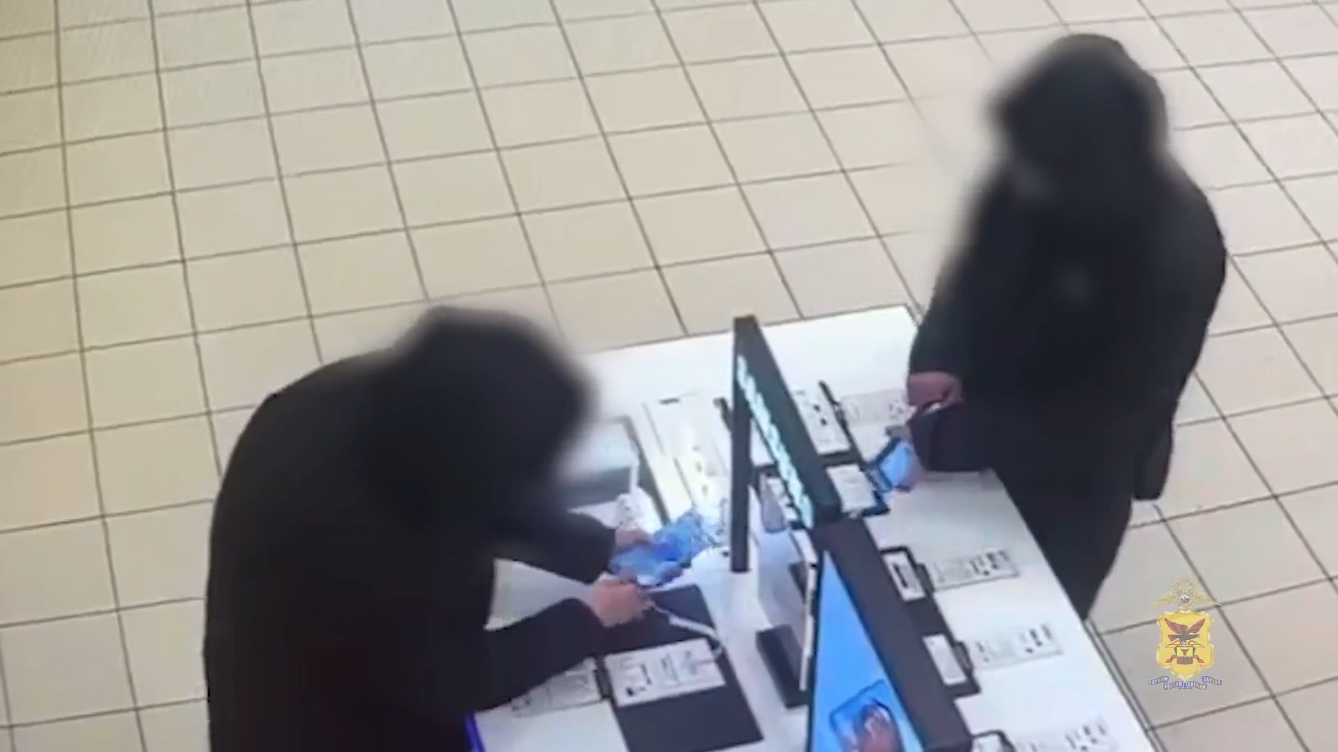 Жители Бурятии обокрали магазины в ТЦ Читы МВД по Забайкальскому краю