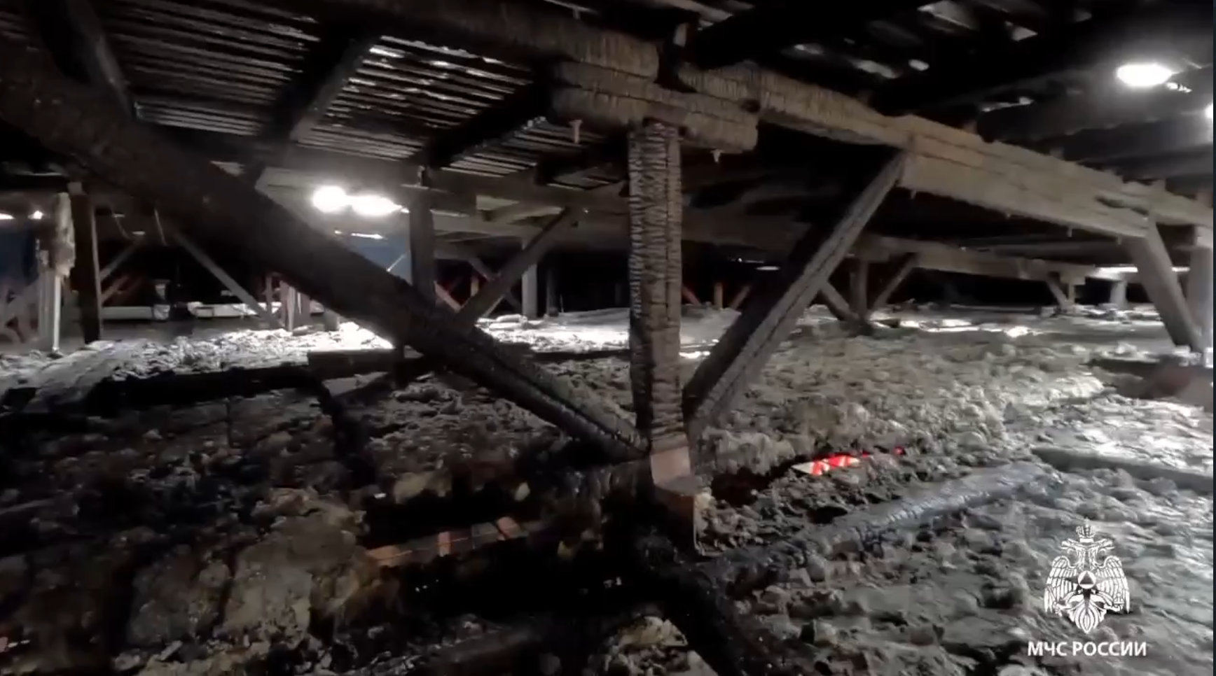 Специалисты МЧС устанавливают причины пожара в ТЦ &quotПодиум&quot в Ангарске Пресс-служба ГУ МЧС России по Иркутской области