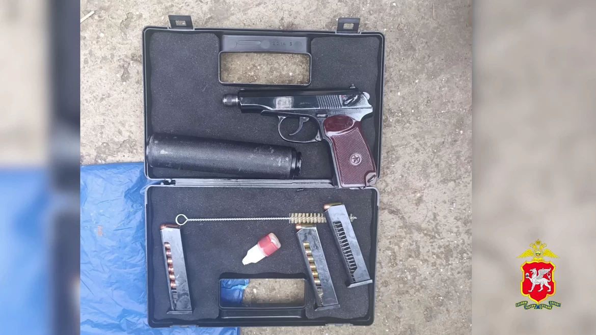 Подельников задержали в момент покупки оружия МВД Крыма