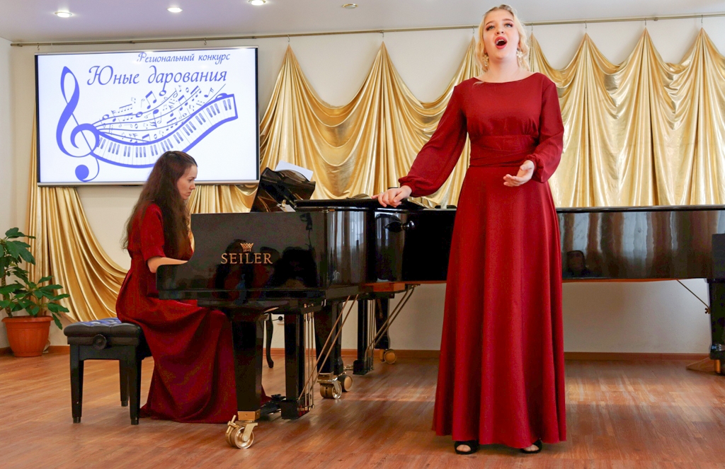 Конкурсы &quotЮные дарования&quot соберут талантливых колымчан на одной сцене Источник