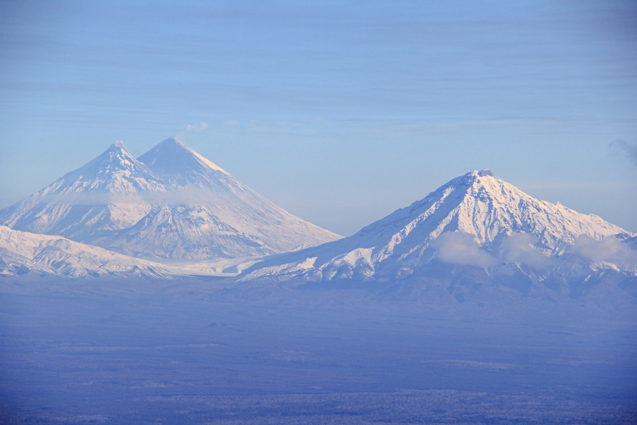 Вулканы на ладони ИВиС ДВО РАН.