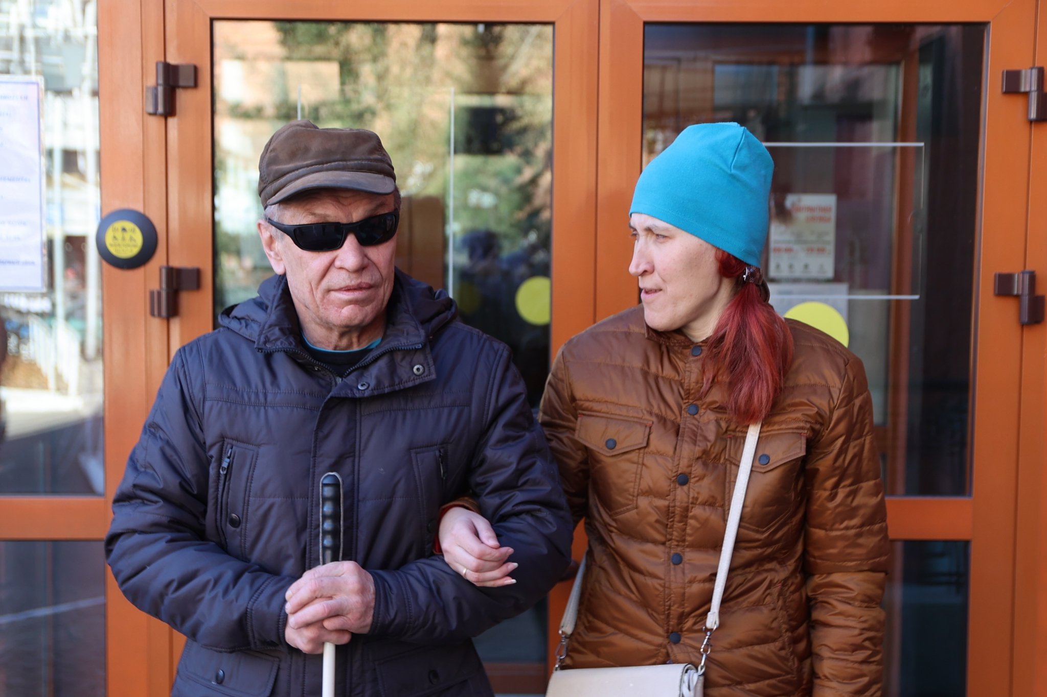 Умный помощник помогает незрячим людям передвигаться без посторонней помощи Даниил Почекунин, ИА IrkutskMedia