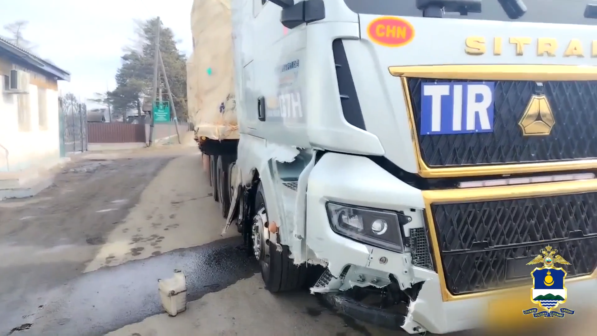 В Бурятии водитель &quotТойоты&quot без прав погиб при лобовом столкновении с грузовиком ГИБДД по Бурятии