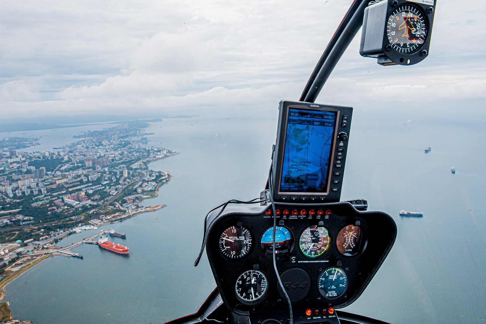 Вид из кабины вертолёта Мария Смитюк, ИА PrimaMedia