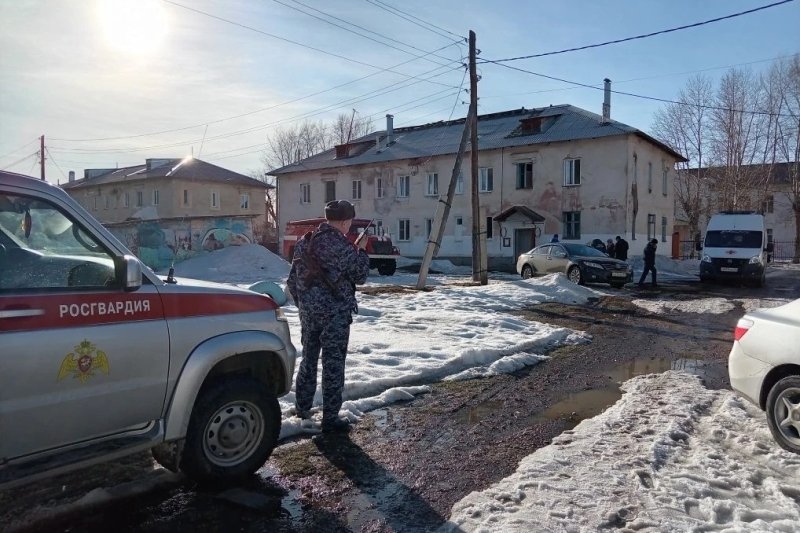 Росгвардейцы в Бурятии спасли двух человек из горящего дома Росгвардия по Бурятии