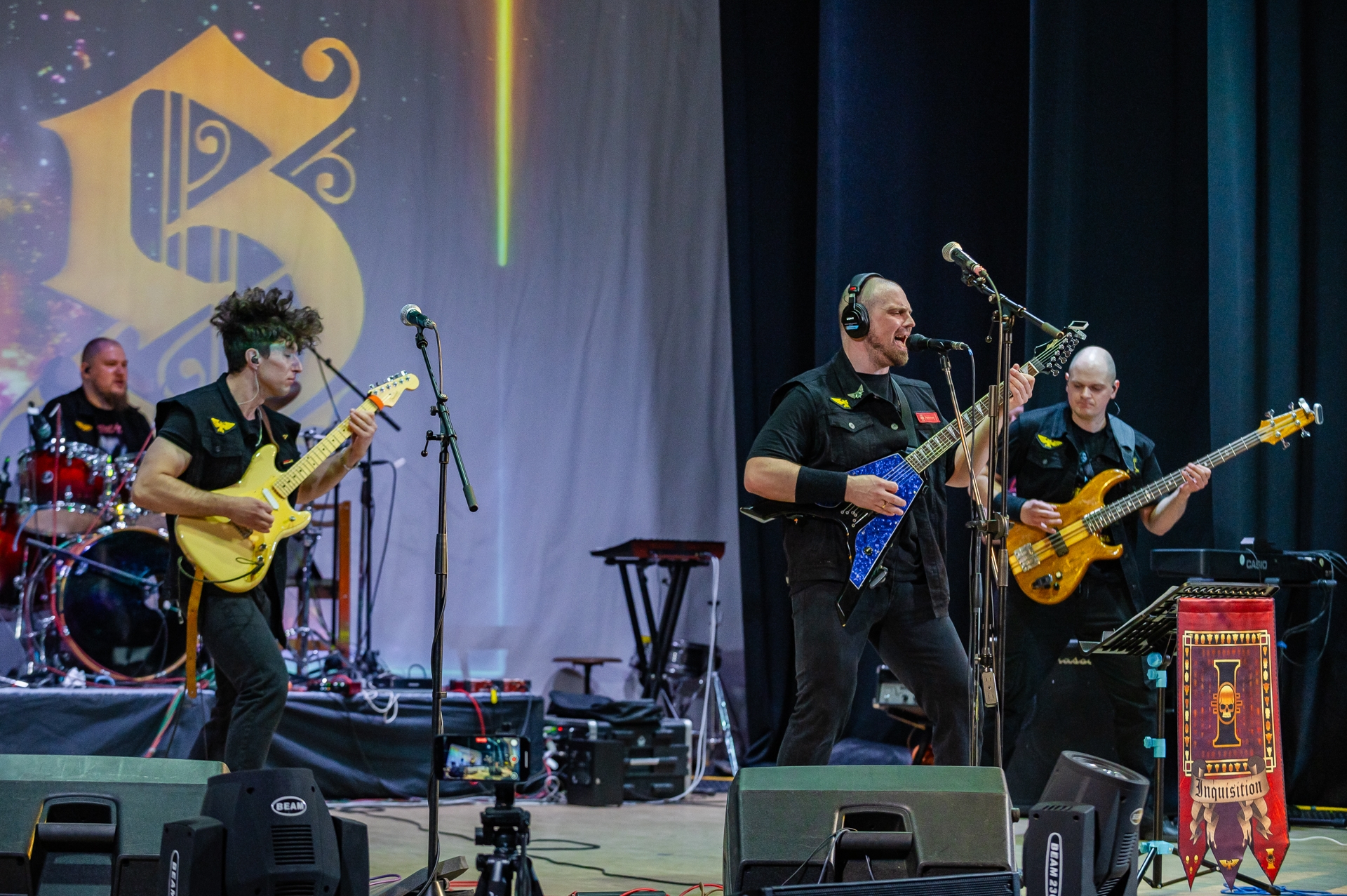 &quotЗолотая лестница&quot соберет ВИА в Магадане 28 марта Источник