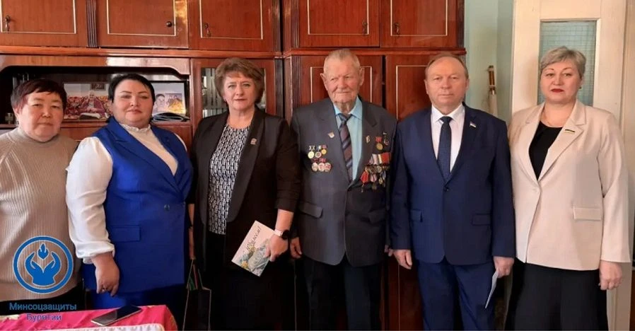 Почетного гражданина Республики Бурятия поздравили с 95-летием Минсоцзащиты Бурятии