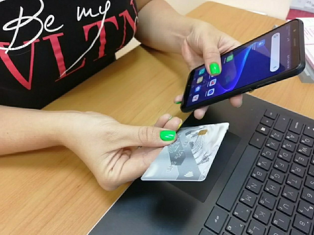 Фейковый &quotпокупатель&quot похитил деньги с карты жительницы Тайшетского района ИА IrkutskMedia