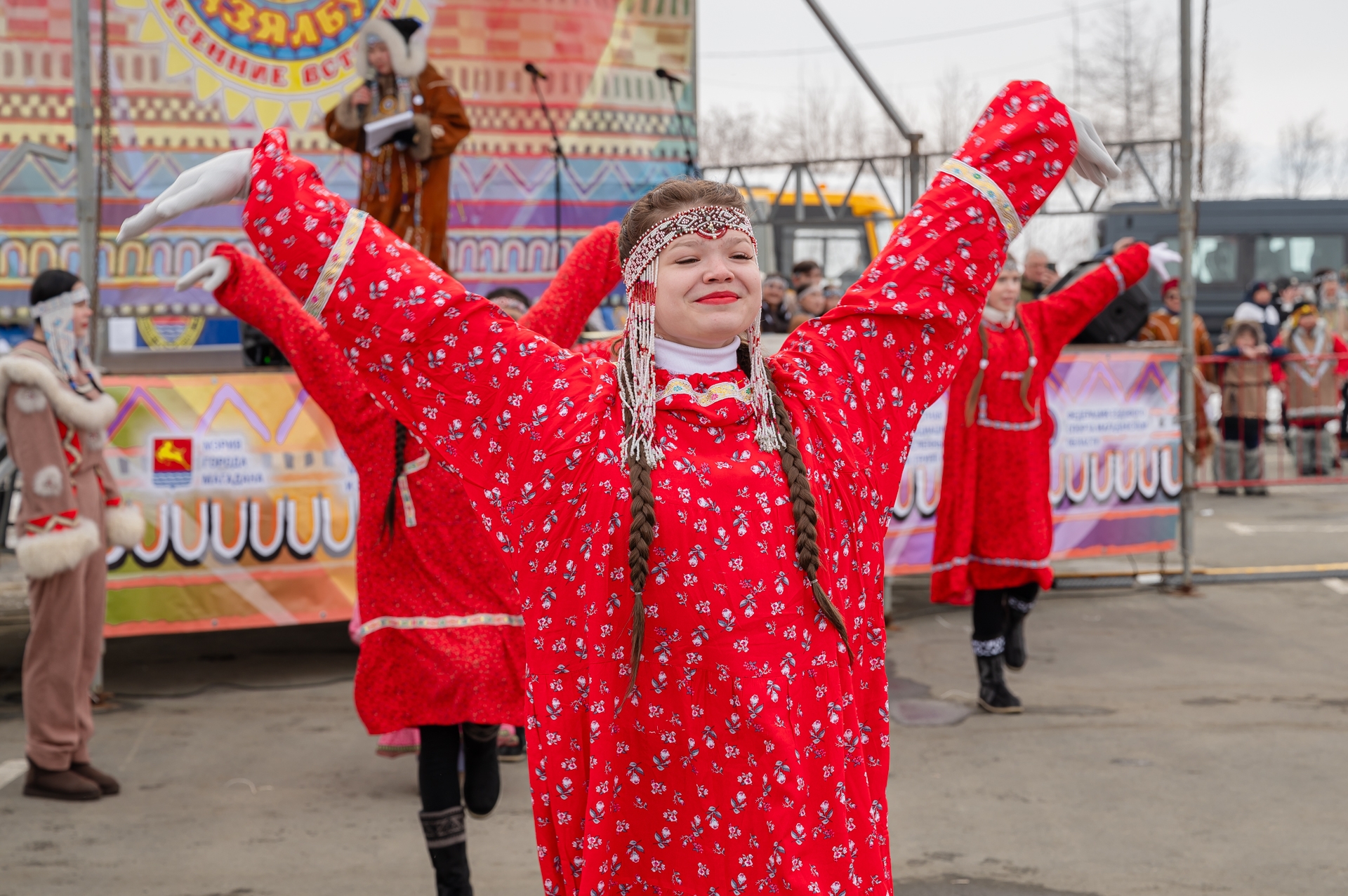 Выходные в Магадане: этнофестиваль &quotДзялбу&quot, &quotЗолотая лестница&quot и встреча с чемпионкой России Александрой Паршиной Источник