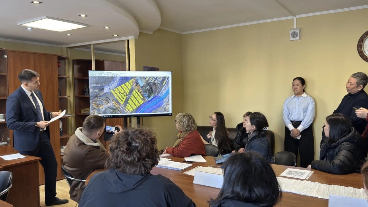 В Якутске распределили земельные участки в селе Сырдах многодетным семьям Окружная администрация Якутска