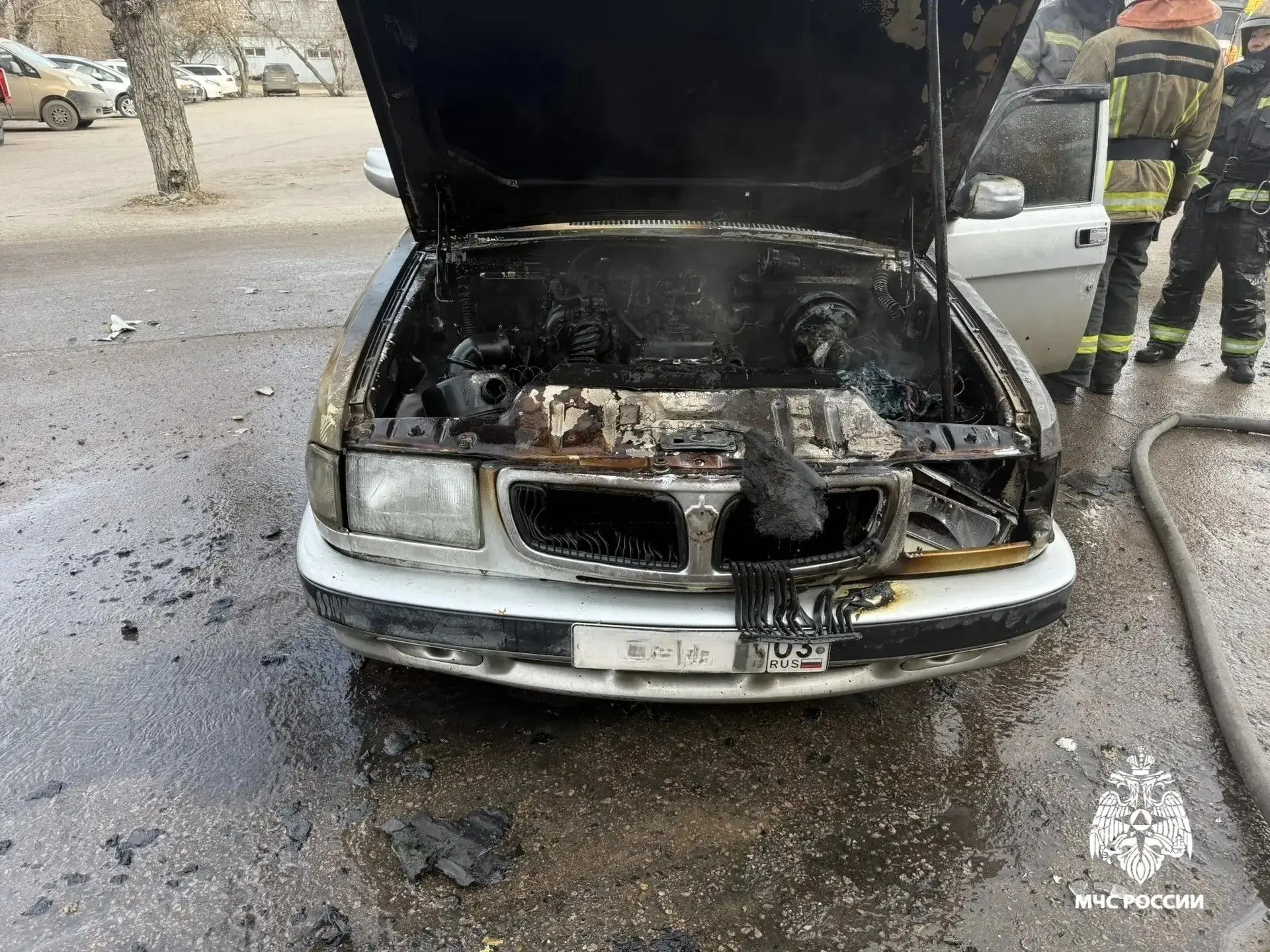 В Улан-Удэ сгорела &quotВолга&quot МЧС по Бурятии