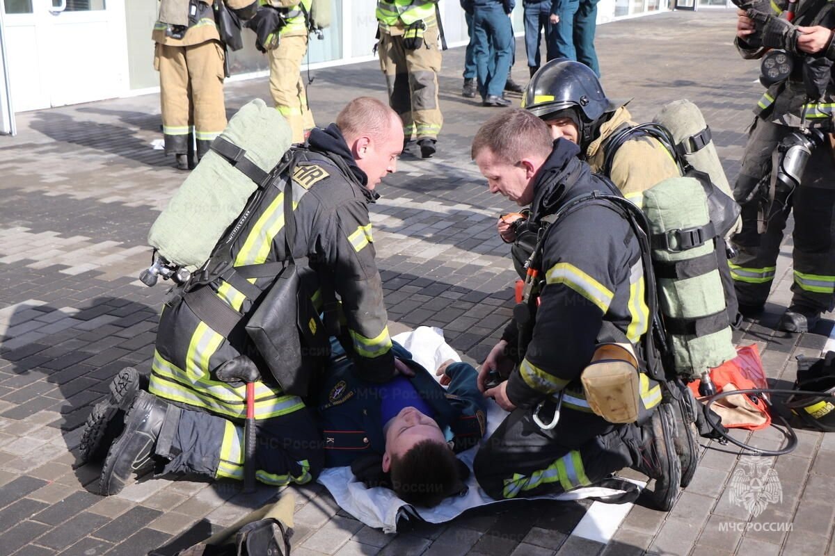 Условный пожар в гостинице &quotЗея&quot потушили в ходе учений ГУ МЧС России по Амурской области