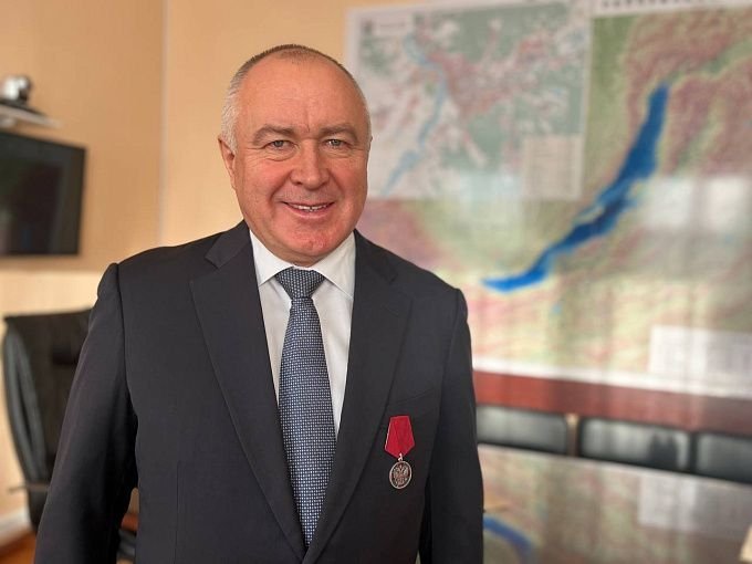 Бывшего вице-премьера республики обвиняют в мошенничестве при строительстве моста через Уду правительство Бурятии