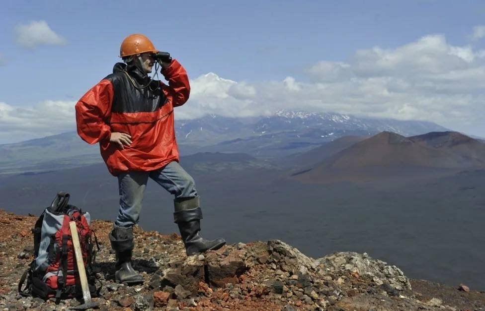 Геологи Камчатки, с праздником! Официальный канал губернатора Камчатского края В.Солодова в Мах (16+)