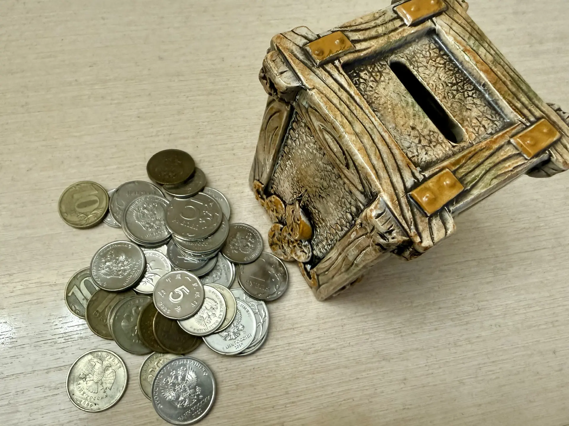 Жители Камчатки могут сдать накопившуюся мелочь в банки и магазины до 18 апреля ИА KamchatkaMedia