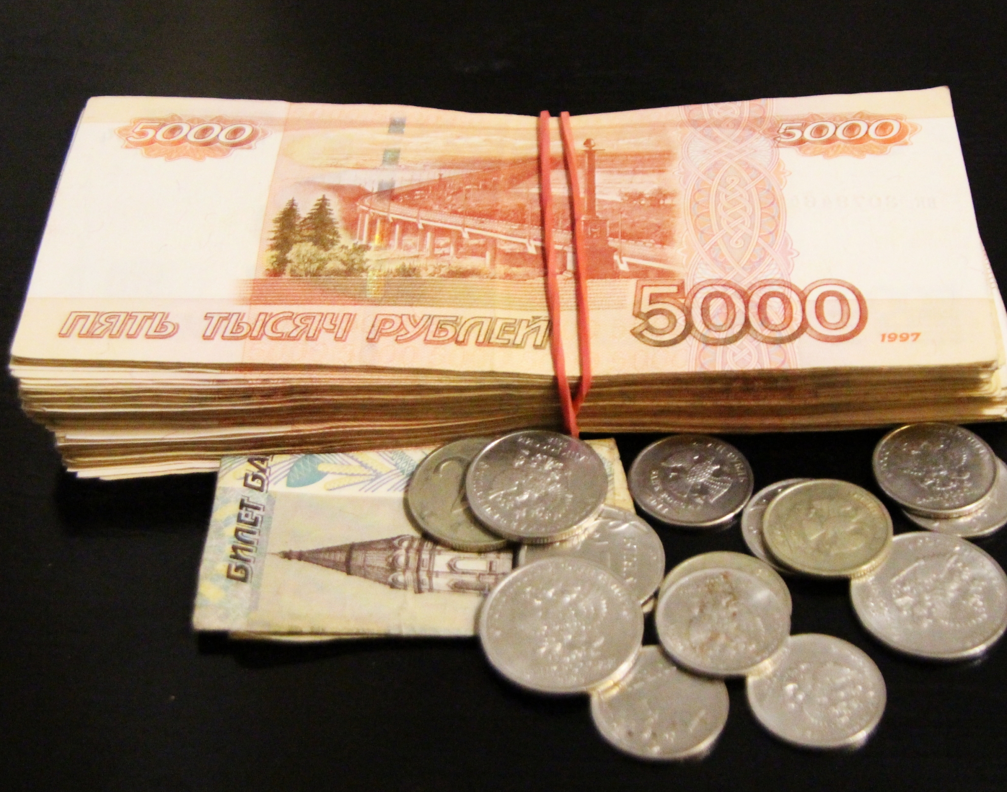 Зарплату от ста тысяч и выше предлагают специалистам 75 профессий в Приморском крае Дмитрий Мирошников, ИА KrasnodarMedia