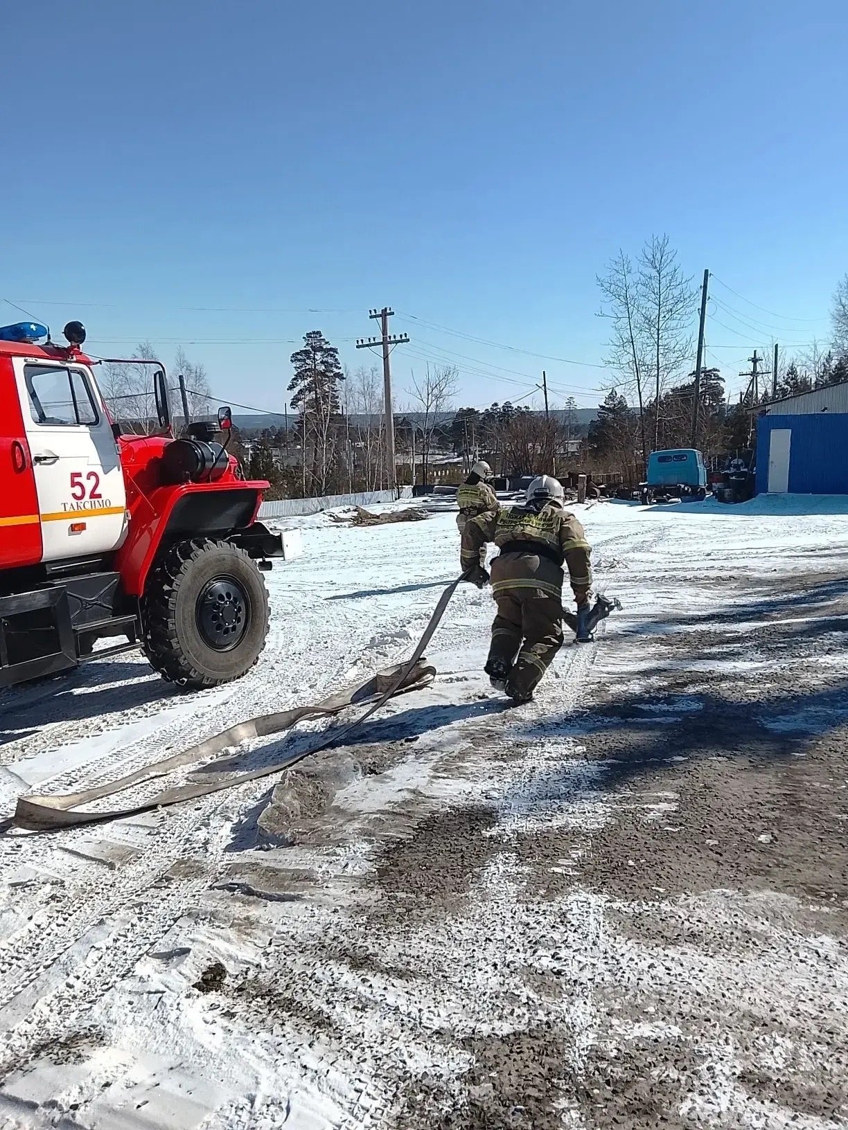Пожарные 52-й части из Муйского района Бурятии провели учения, отработав ключевые боевые нормативы Пожарные Муйского района