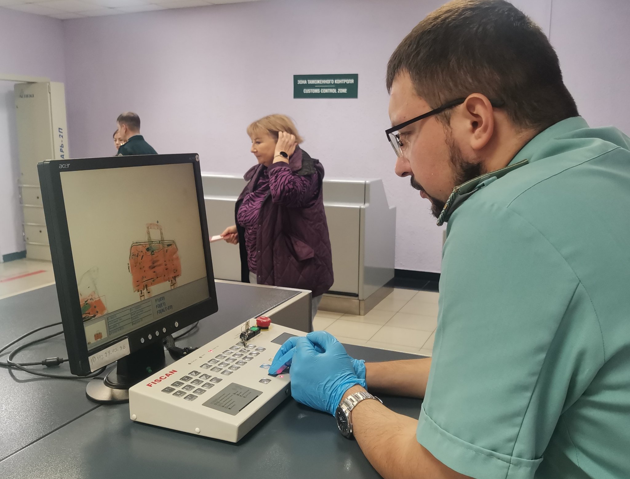 Таможня в аэропорту пресс-служба Сахалинской таможни