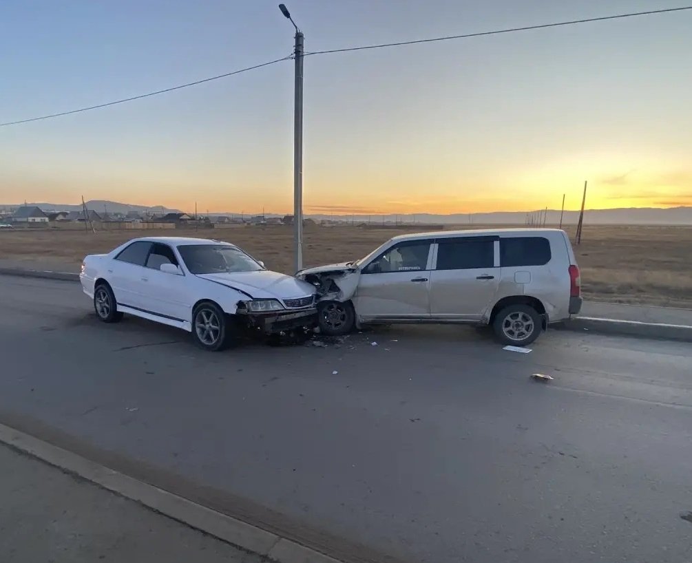 В Бурятии 18-летний водитель без прав устроил лобовое ДТП ГИБДД по Бурятии