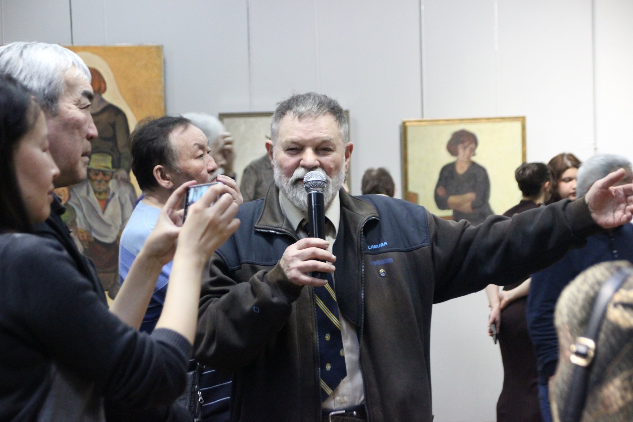 В Улан-Удэ открылась ретроспектива художника, посвятившего жизнь БАМ национальный музей РБ