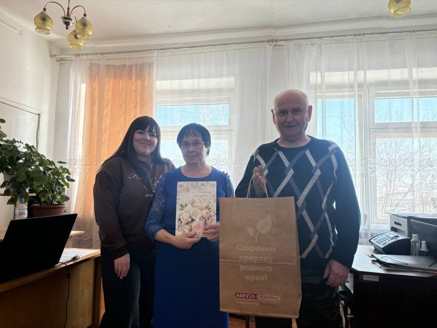 Супруги Александр и Нина Ушаковы департамента ЗАГС Забайкалья