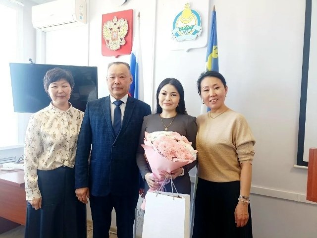 Лучший директор школы Бурятии представит регион на финале конкурса администрация Еравнинского района