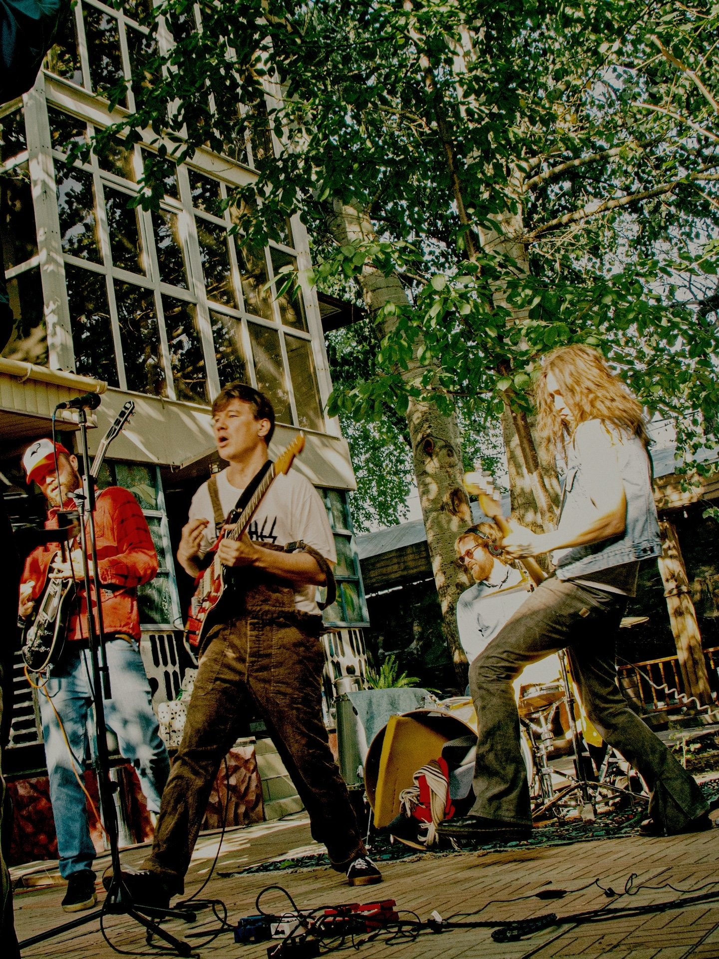 Казахстанская группа RASPUTNIKI страница группы в ВК