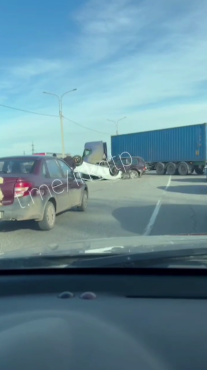Три ДТП произошло одновременно на объездной Ново-Ленино в Иркутске тг-канал (18+) &quotДТП 38RUS&quot