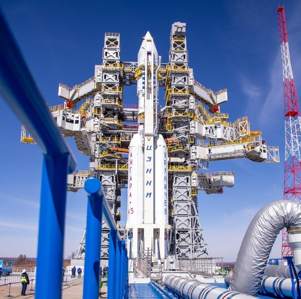 вывоз ракеты &quotАнгара-А5&quot на стартовый комплекс космодрома &quotВосточный&quot 26 марта 2024 года. медиабанк Центра эксплуатации объектов наземной космической инфраструктуры (ЦЭНКИ)