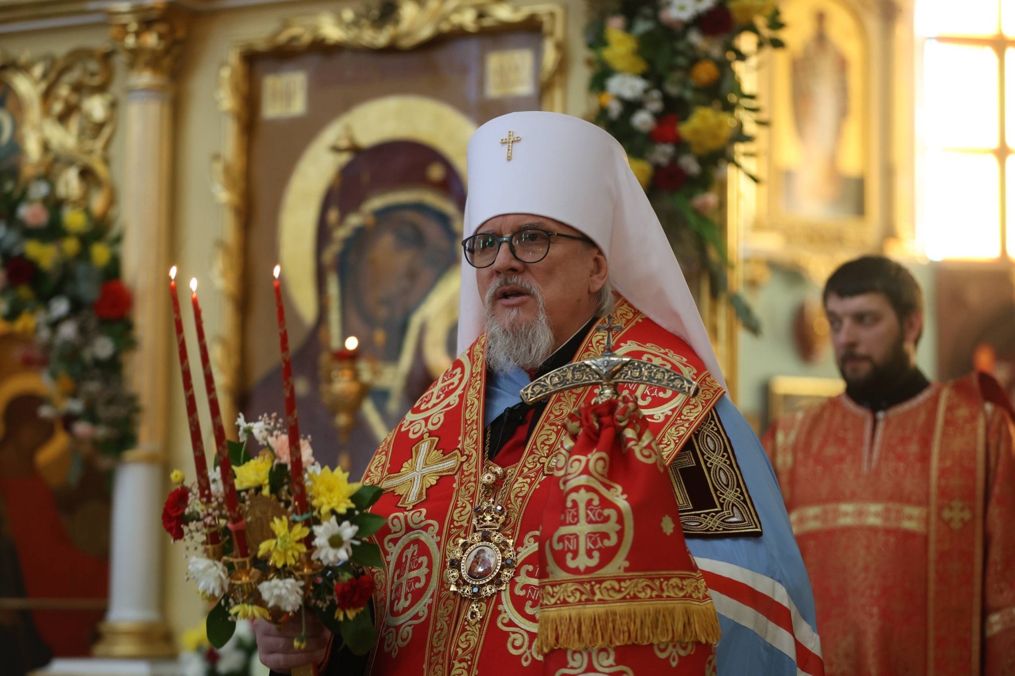 Частица Благодатного огня из Иерусалима прибыла в Читу правительства Забайкалья