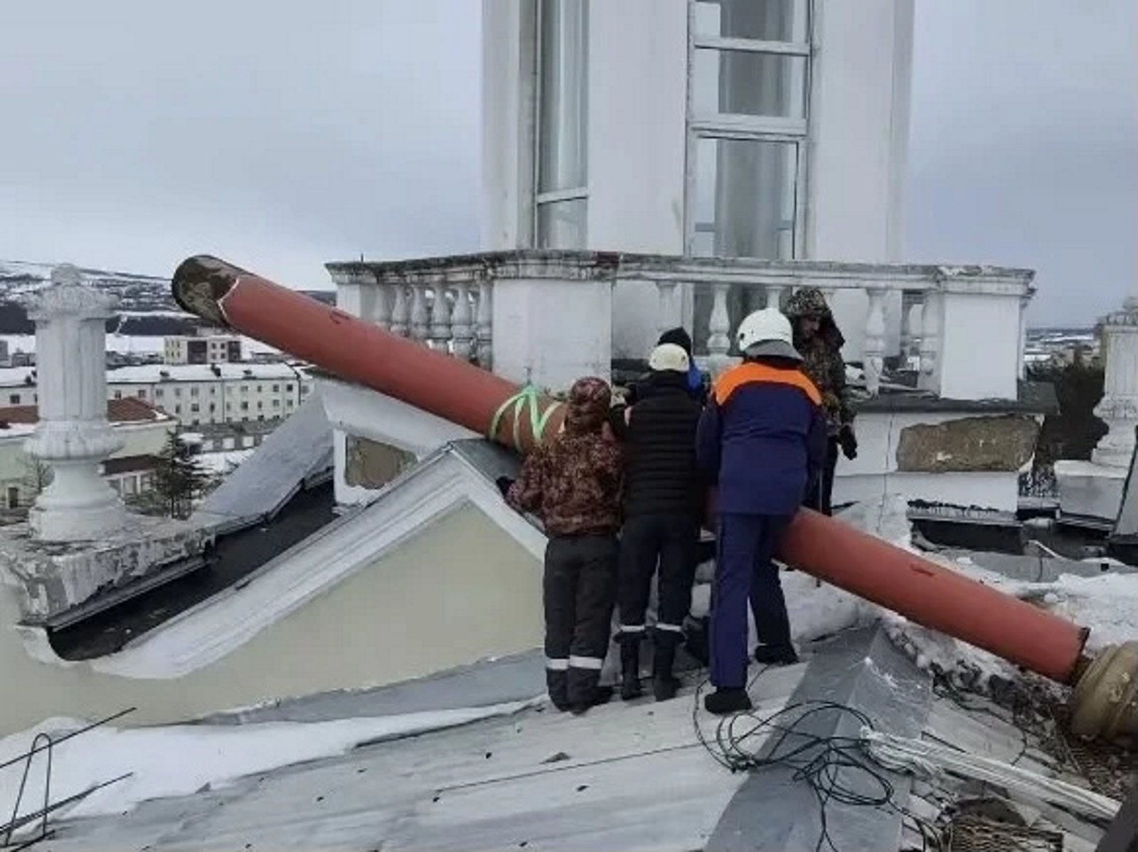 С места происшествия ГУ МЧС России по Магаданской области